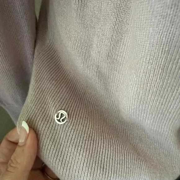 Lululemon Still At Ease Pullover - Picture 11 of 11